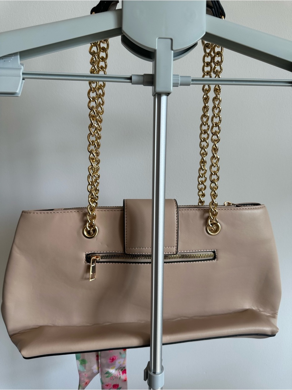 Ardene Taupe Quilted Shoulder Bag with Gold Chain and Floral Scarf - Picture 6 of 15